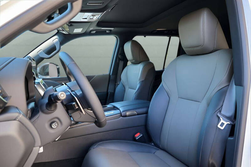 2026 Lexus LX 700h Overtrail