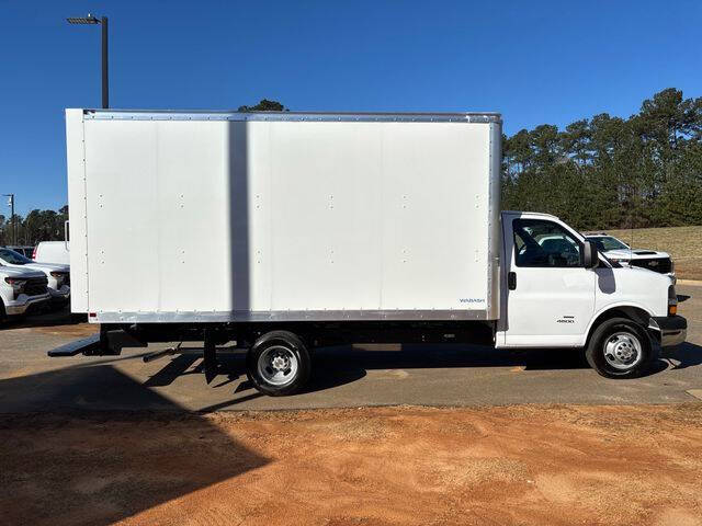 2024 Chevrolet Express 4500