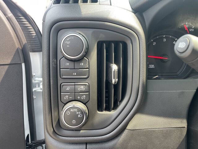 2025 Chevrolet Silverado 3500HD CC