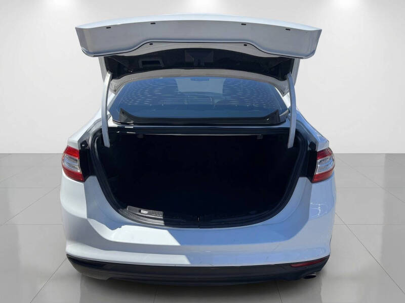 2013 Ford Fusion S