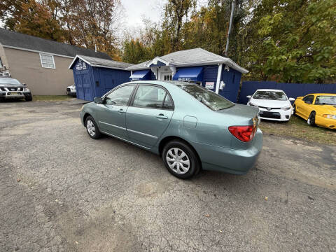 2005 Toyota Corolla LE
