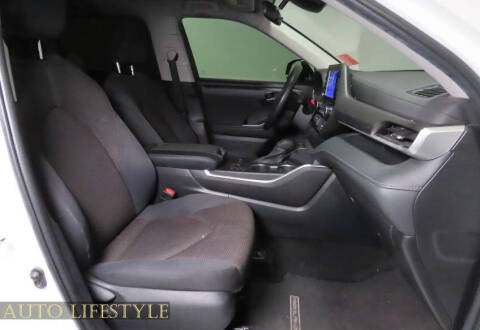 2023 Toyota Highlander L