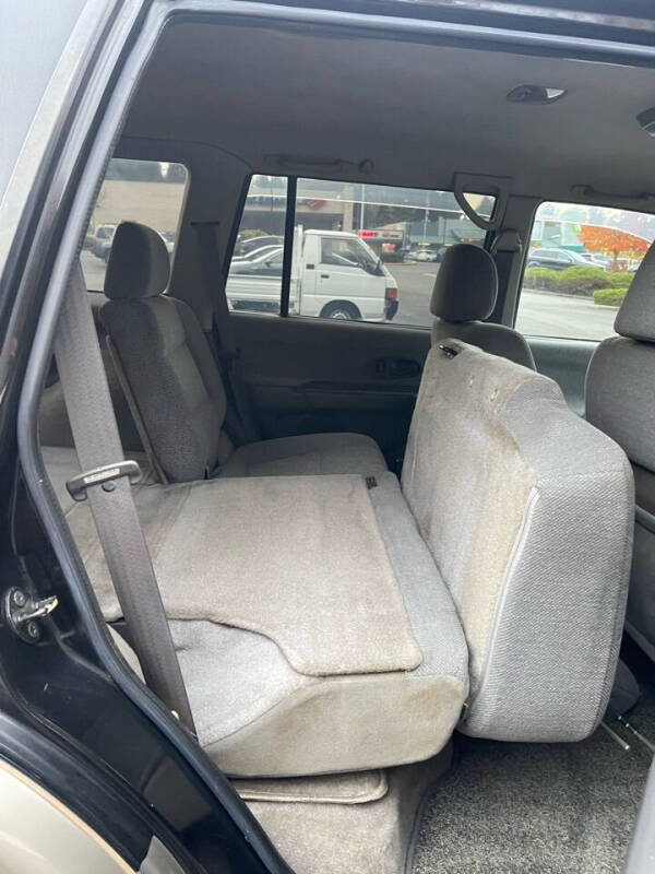 1996 Mitsubishi Challenger