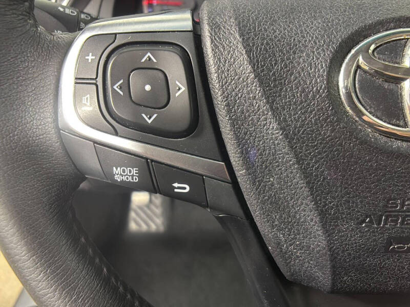 2017 Toyota Camry SE