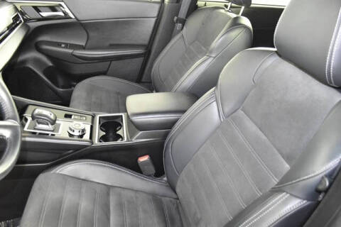 2023 Mitsubishi Outlander SE