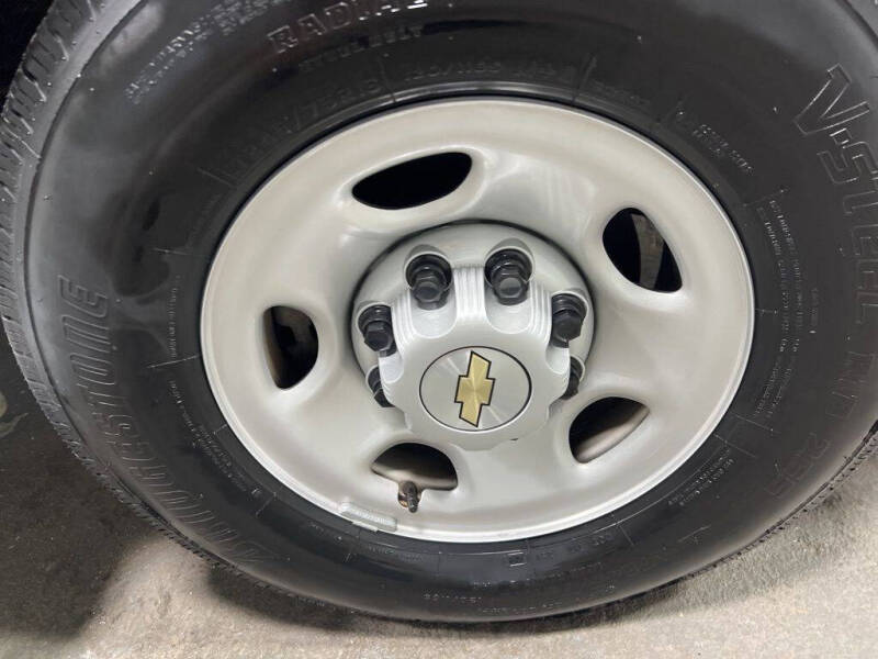 2024 Chevrolet Express 2500