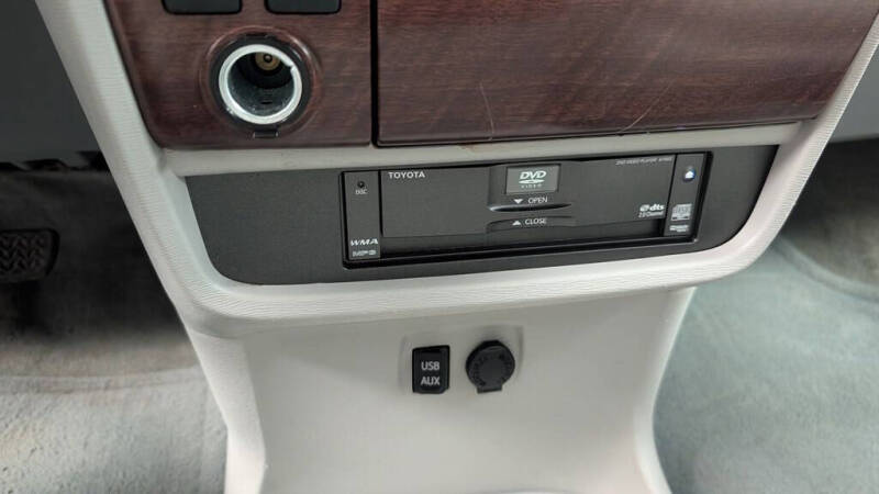 2012 Toyota Sienna XLE 8-Passenger