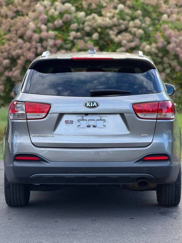 2016 Kia Sorento LX