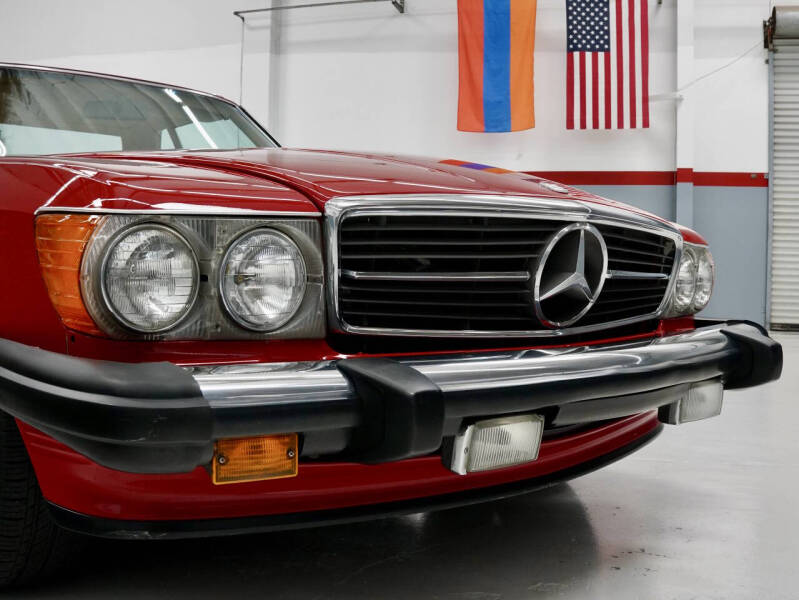 1988 Mercedes-Benz 560-Class 560 SL