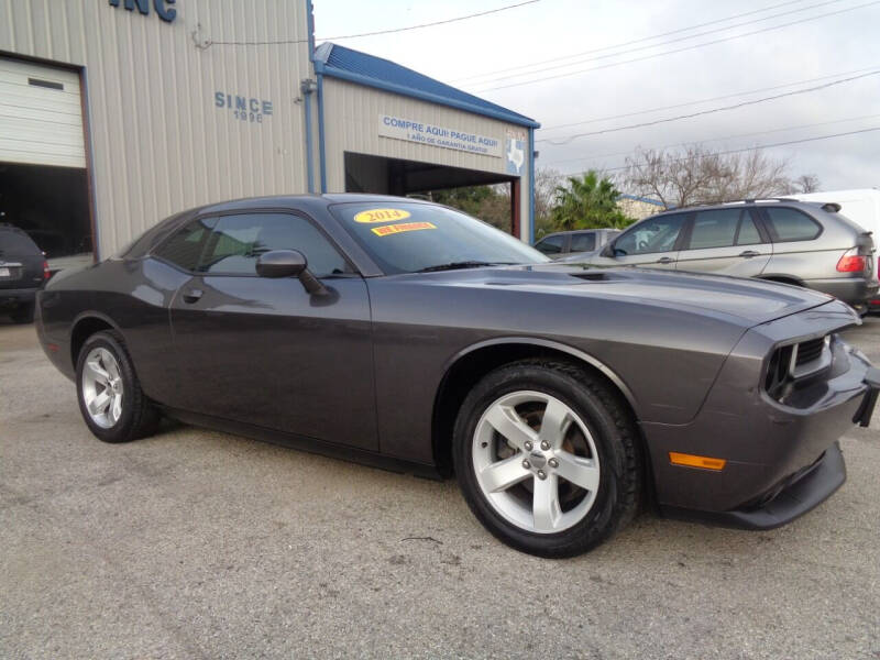 2014 Dodge Challenger SXT