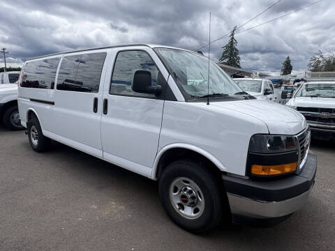 2025 GMC Savana LT 3500