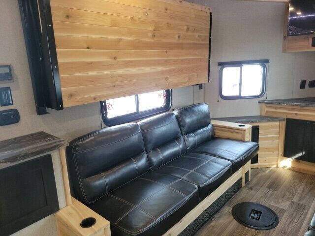 2024 Glacier 17 RB LE