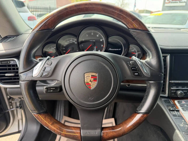 2012 Porsche Panamera