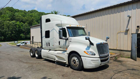 2022 International LT625