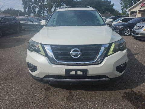 2017 Nissan Pathfinder SL