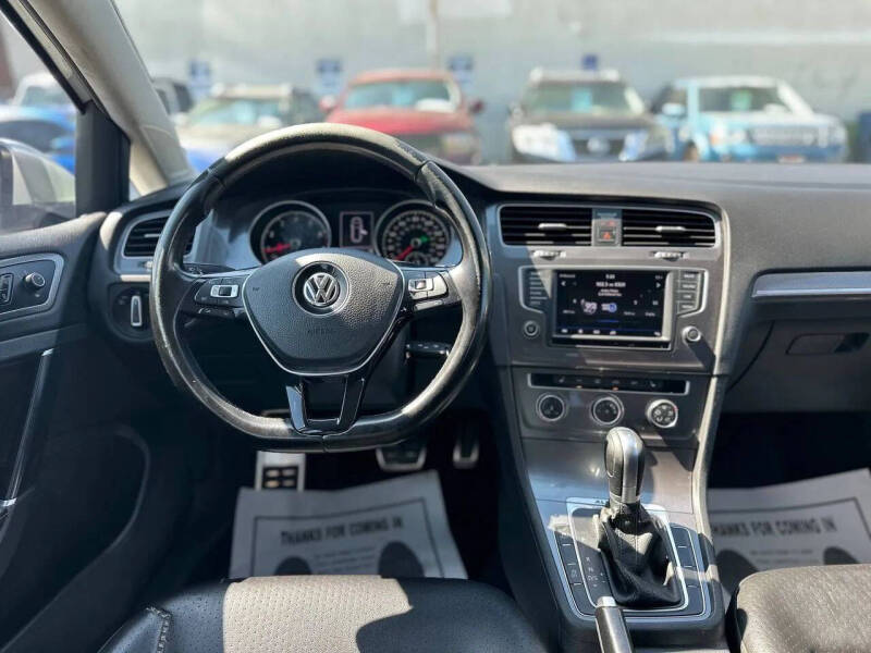 2017 Volkswagen Golf Alltrack