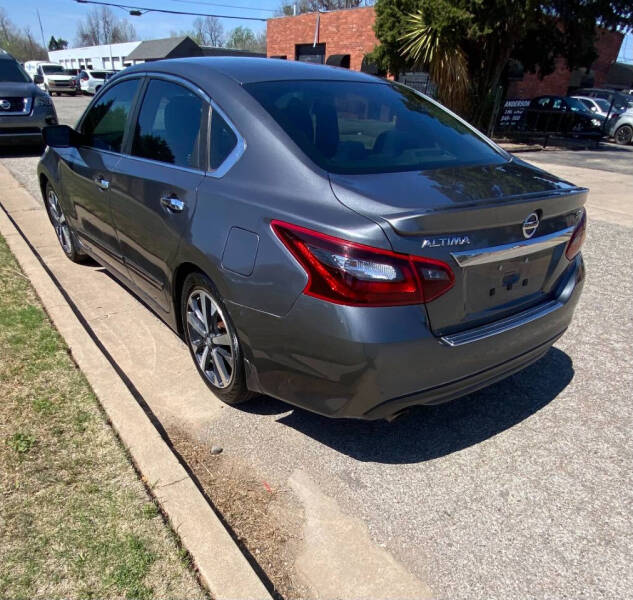 2017 Nissan Altima 2.5 SR