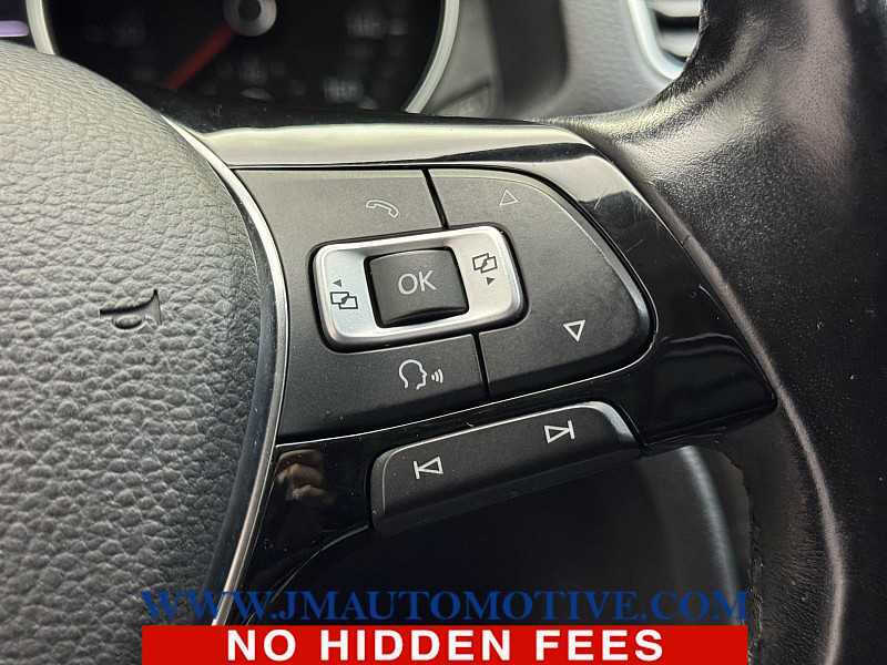 2017 Volkswagen Passat 1.8T SE