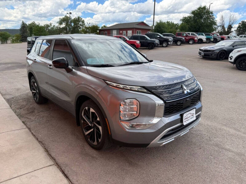 2022 Mitsubishi Outlander SE