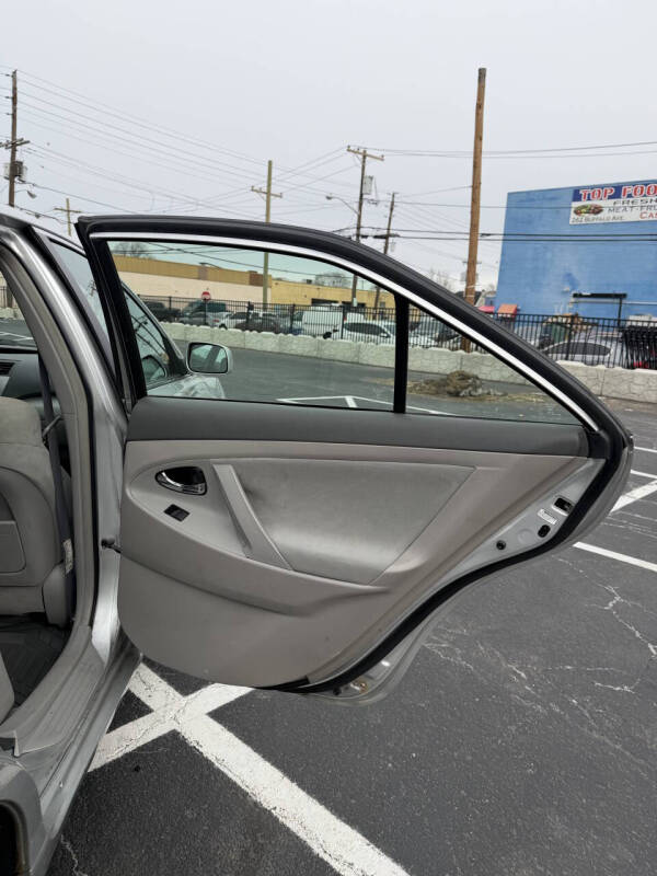 2009 Toyota Camry LE