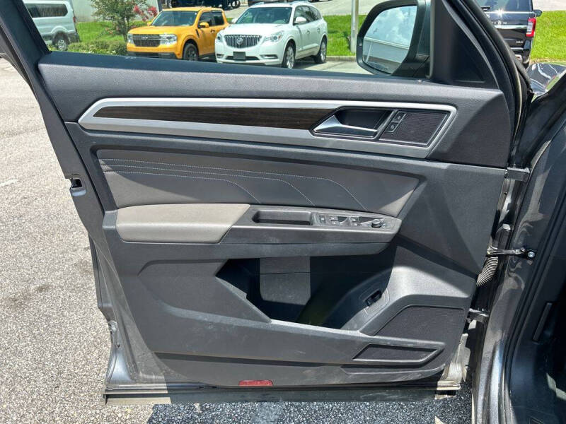 2022 Volkswagen Atlas V6 SE