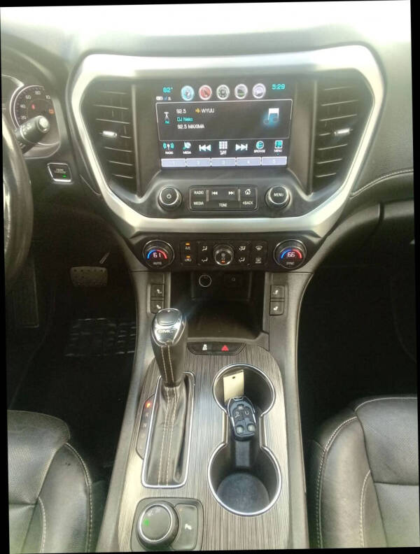 2019 GMC Acadia SLT-1