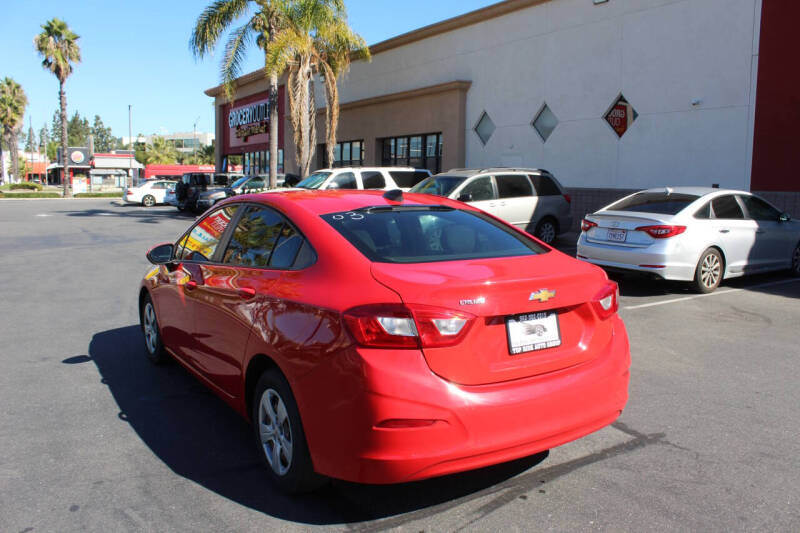 2018 Chevrolet Cruze LS Auto