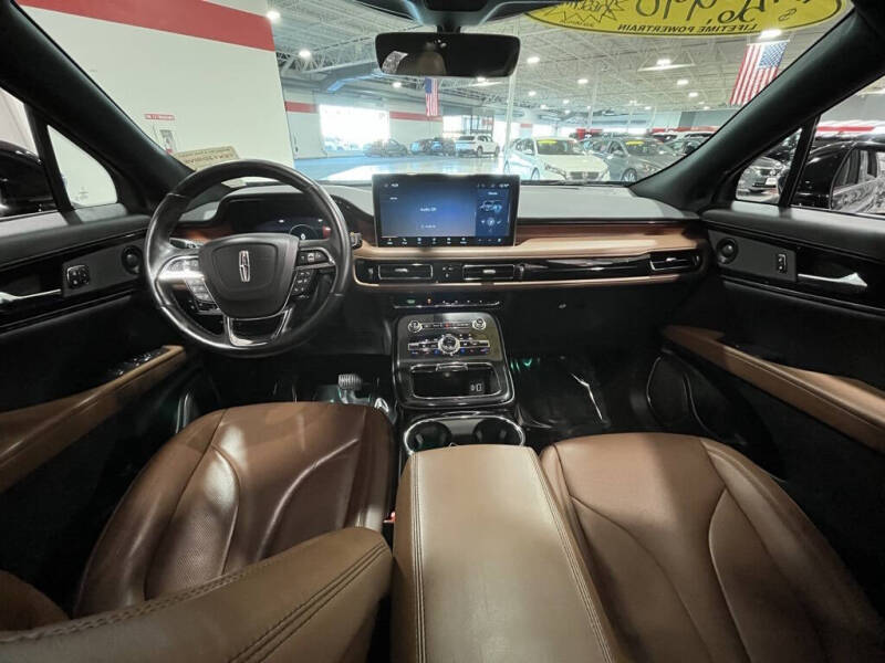 2022 Lincoln Nautilus Reserve