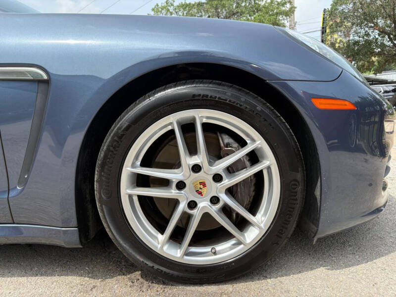 2015 Porsche Panamera