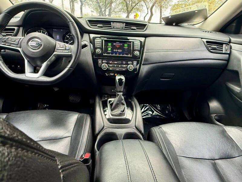 2020 Nissan Rogue SL