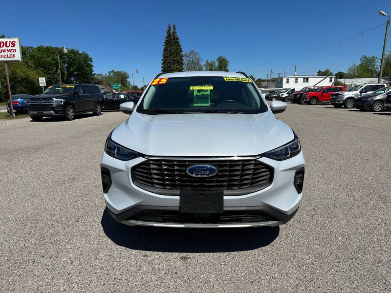 2025 Ford Escape Platinum