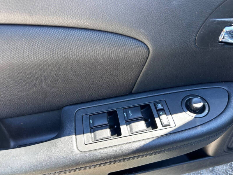2011 Chrysler 200 Touring
