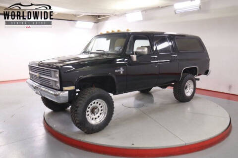 1983 Chevrolet Suburban K20 Photo