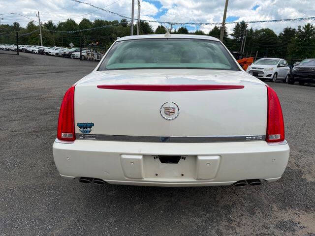 2011 Cadillac DTS Premium Collection