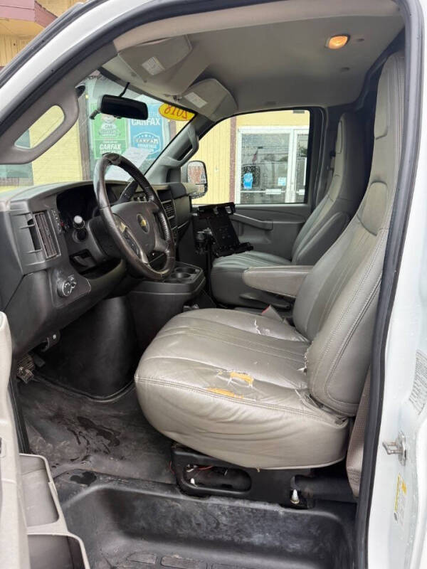 2018 Chevrolet Express 2500