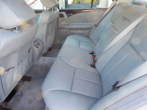 1999 Mercedes-Benz E-Class E 320