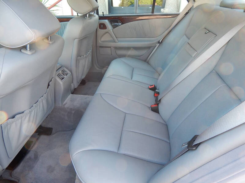 1999 Mercedes-Benz E-Class E 320