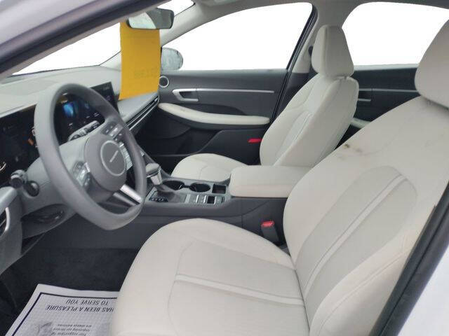 2025 Hyundai Sonata SE