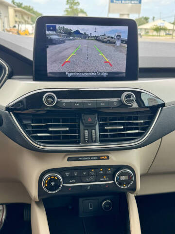 2020 Ford Escape SEL