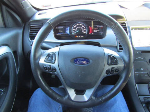 2018 Ford Taurus SEL