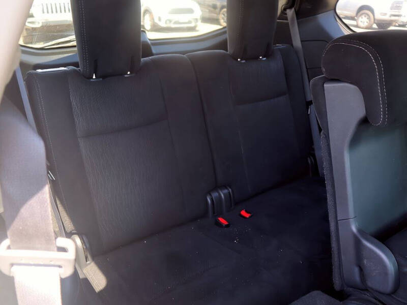 2016 Nissan Pathfinder S