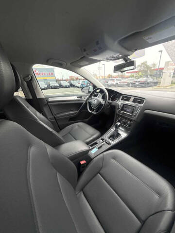 2015 Volkswagen e-Golf SEL Premium