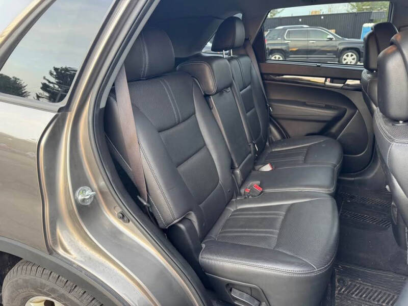 2015 Kia Sorento LX