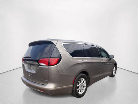 2017 Chrysler Pacifica LX