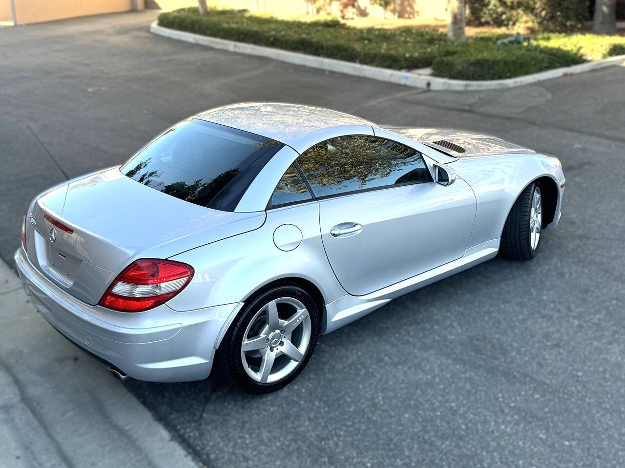 2006 Mercedes-Benz SLK for sale at DE AUTOS INC in San Juan Capistrano, CA