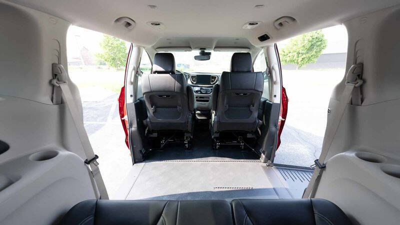 2024 Chrysler Pacifica Touring L