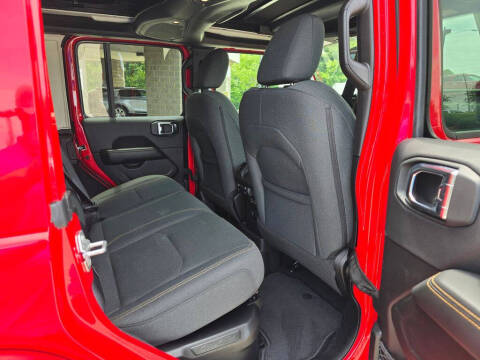 2025 Jeep Wrangler Sahara 4xe