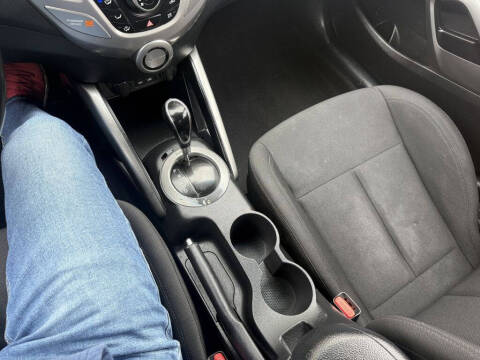 2017 Hyundai Veloster