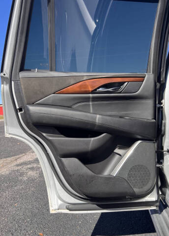 2019 Cadillac Escalade Luxury