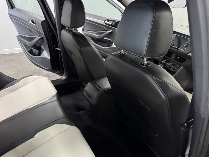 2019 Volkswagen Jetta R-Line